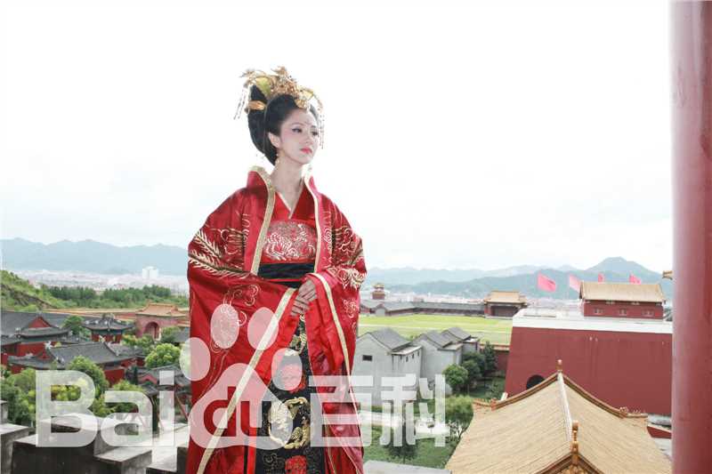 最新蓝心妍(Crazybarby Leni Lan、ЛаньЯнь、)在《太平公主秘史》中的图集