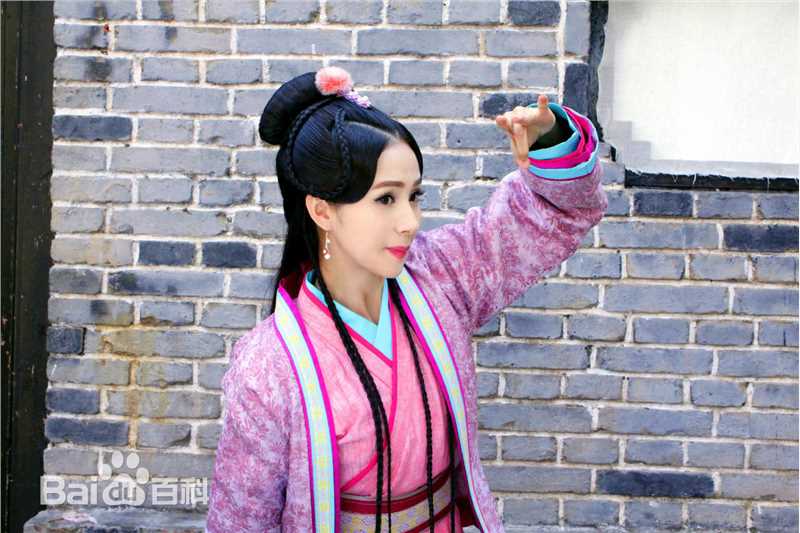 精选蓝心妍(Crazybarby Leni Lan、ЛаньЯнь、)在《龙汇镖局之大宋女镖师》中的图册