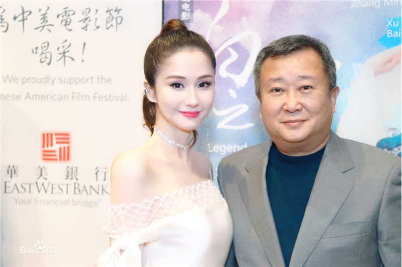 蓝心妍(Crazybarby Leni Lan、ЛаньЯнь、)典礼造型图片图集