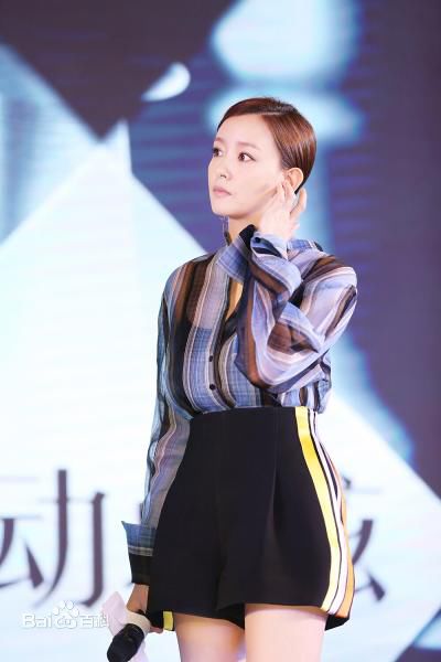 最优质周奇奇在《温暖的弦》开播发布会中的相册