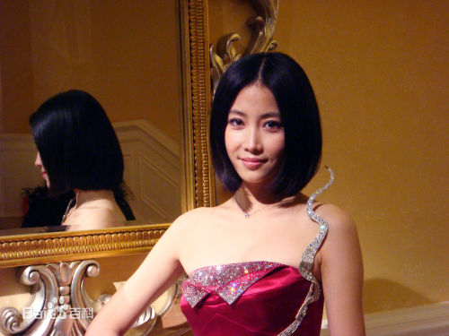 李芯逸丑女无敌 闪亮剧照