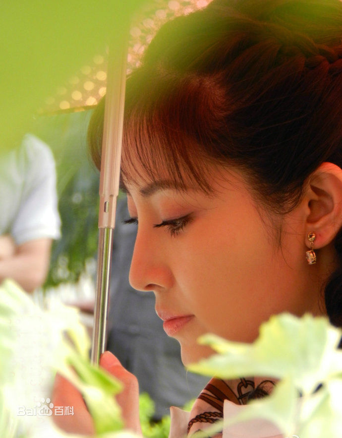 李芯逸盛宴性感图片图集