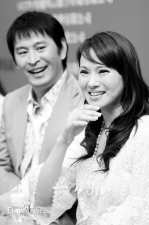 高清伊能静(Annie)在《三个女人的秘密》开机发布会中的图集