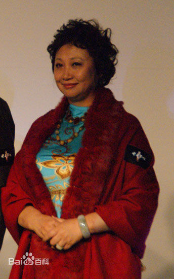 徐松子活动照片图册