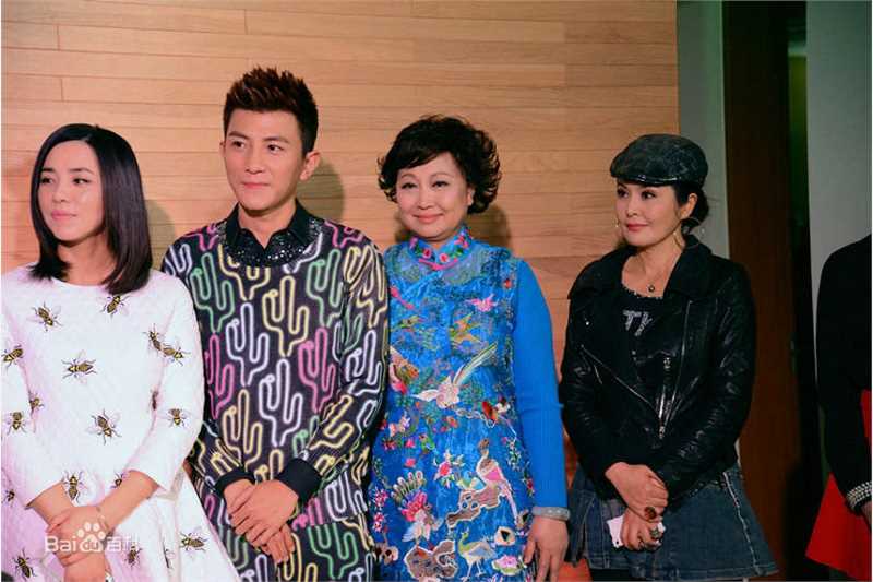 徐松子活动照片图册