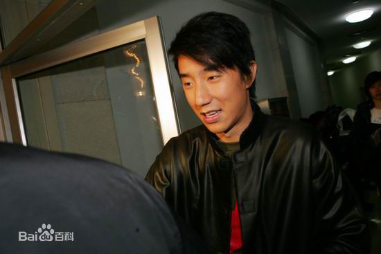 房祖名笑容特写图册