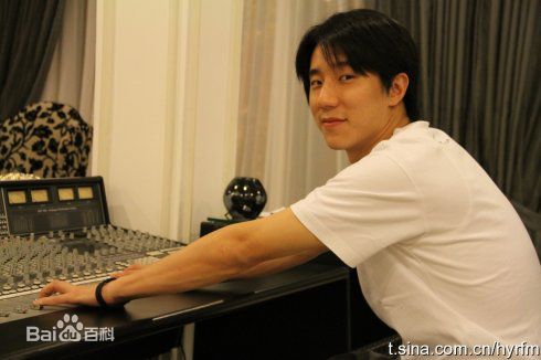 房祖名笑容特写图册