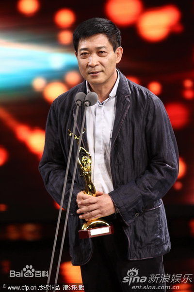 阎建钢出席活动照性感图片壁纸