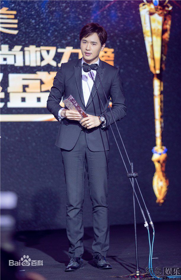 高云翔(Gavin Gao)新京报中国时尚权力榜颁奖典礼性感图片图集