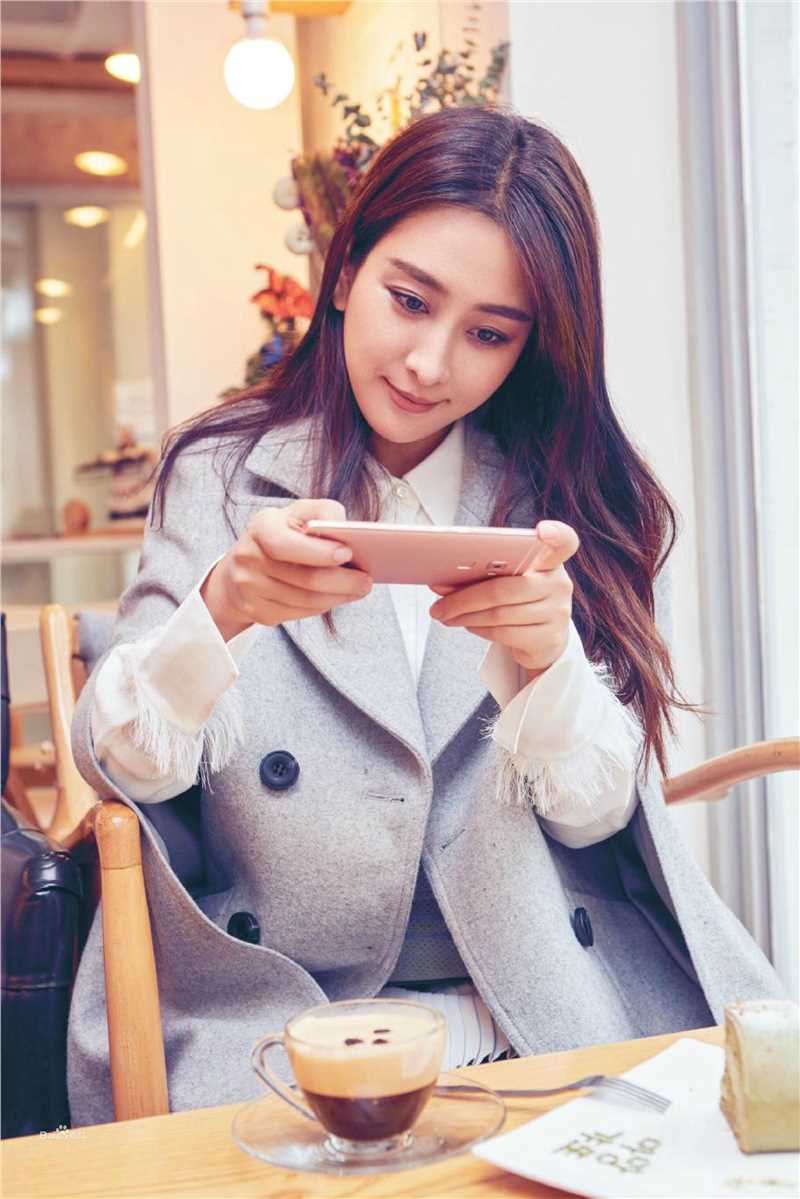 马苏最新杂志壁纸