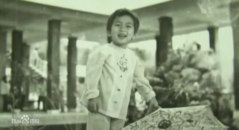 马苏小时候照片壁纸壁纸