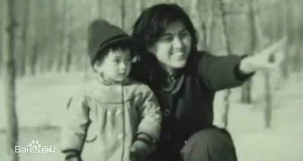 马苏小时候照片壁纸壁纸