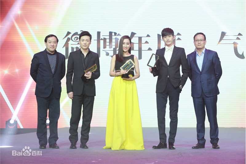 马苏获奖瞬间壁纸壁纸