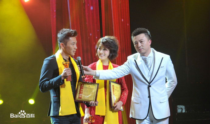 马苏获奖瞬间壁纸壁纸