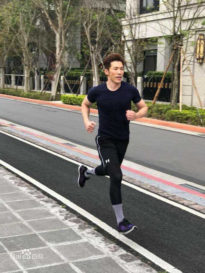 黄少祺(Eric Huang)生活照图册