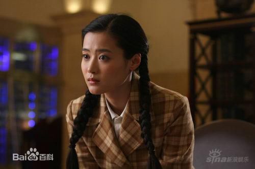 汤嬿活动照壁纸壁纸