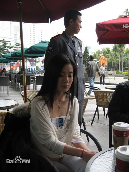 汤嬿活动照壁纸壁纸