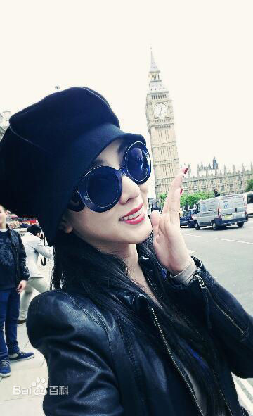 李思思生活私照素颜照相册