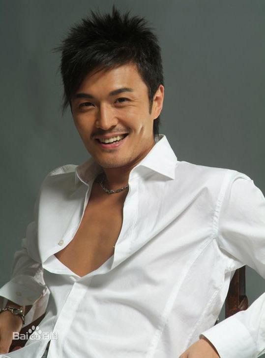 于小伟(Calvin)历史照前后照片