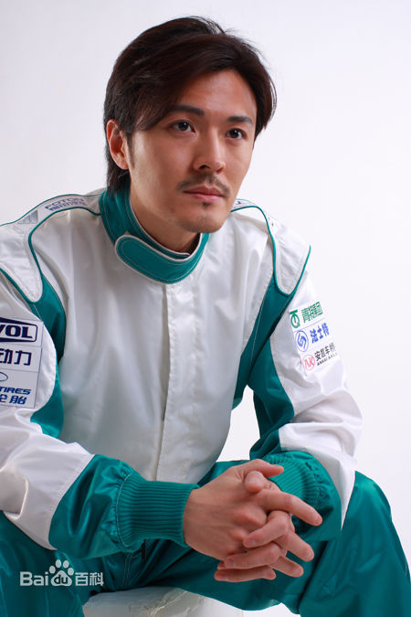 于小伟(Calvin)历史照前后照片