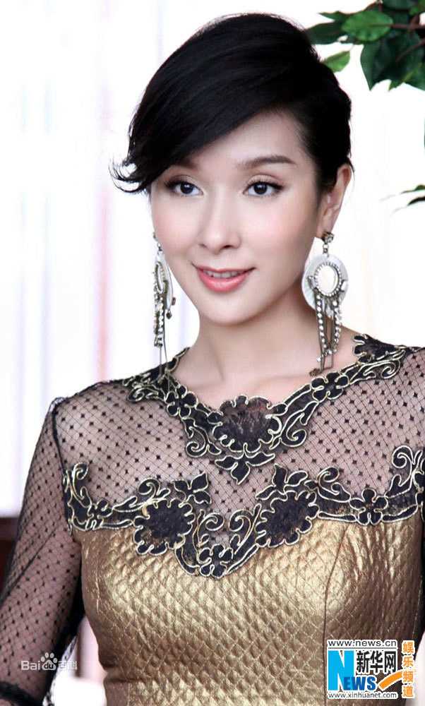 杨恭如(Kristy Yang)出席活动壁纸壁纸