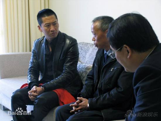 周杰(Zhou Jie)慈善事业性感图片图集