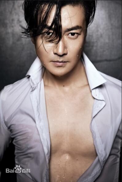 最新李进荣性感图片