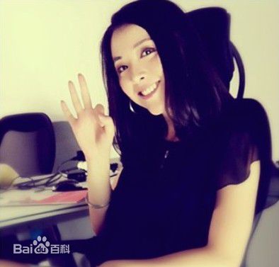 黄小蕾(Huang Xiaolei)2011年《划拳》剧照