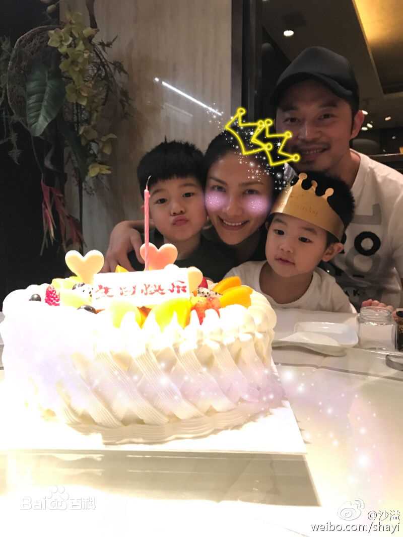 胡可家人前后照片