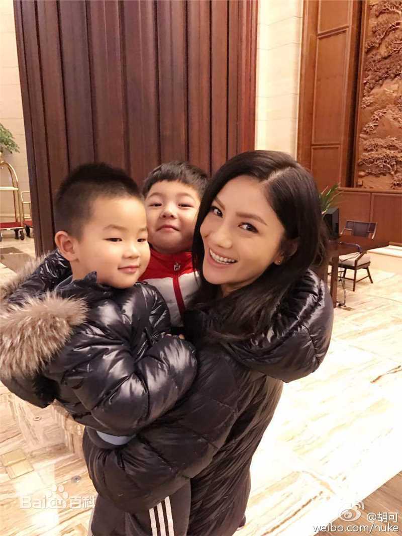 胡可家人前后照片