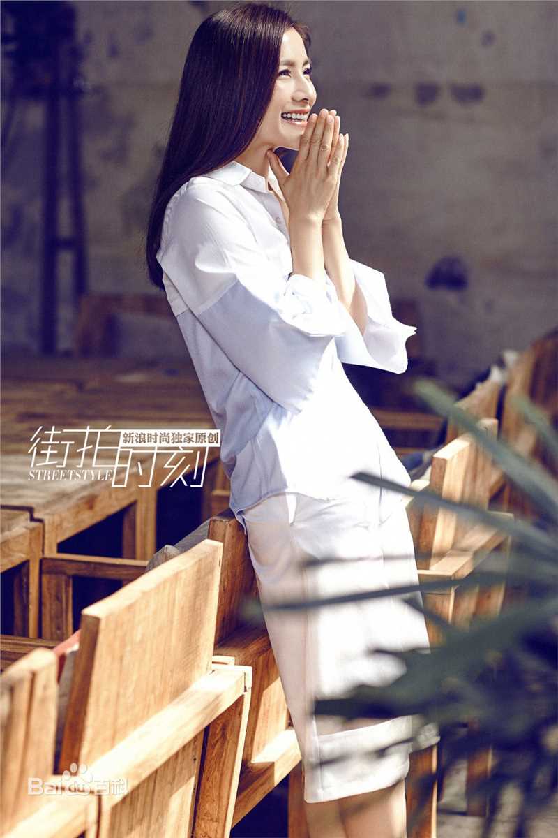 胡可2016年街拍时刻图片图册