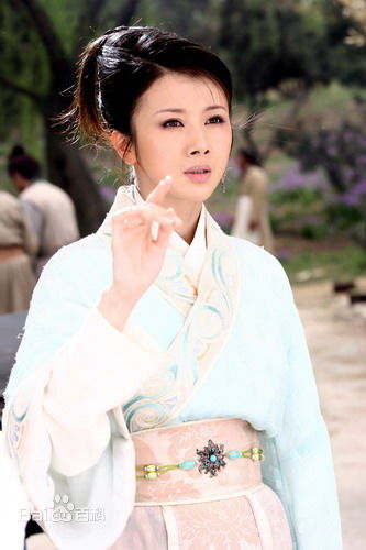 最优质孙菲菲(加菲猫 、孙大头、静公主)在《孔雀东南飞》饰 刘兰芝中的相册