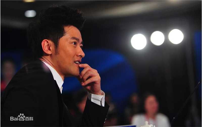 任泉(Quan Ren)商界时尚前后照片