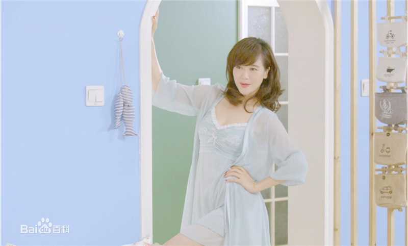 最优质左小青在《老公们的私房钱》郑楠楠中的相册