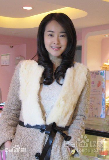 精选左小青在2010电影《人在囧途》饰 美丽中的图册