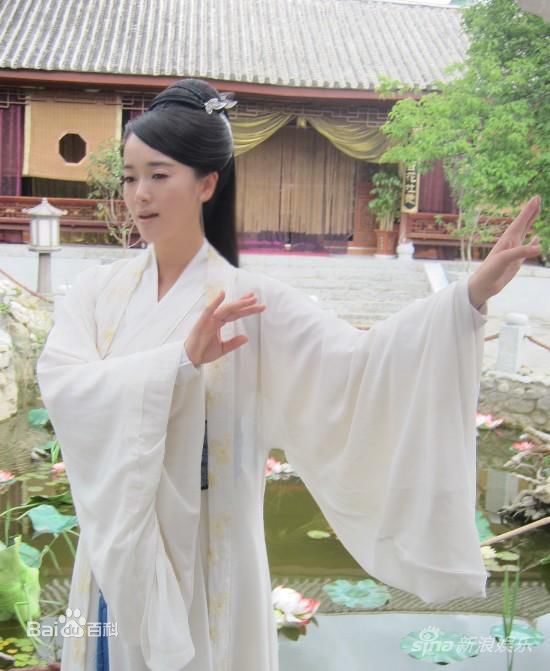 最新左小青在2010《又见白娘子》饰贞儿中的图集