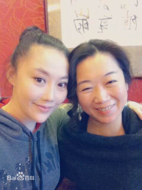 傅冲(Sasa)与亲朋好友照片素颜照相册