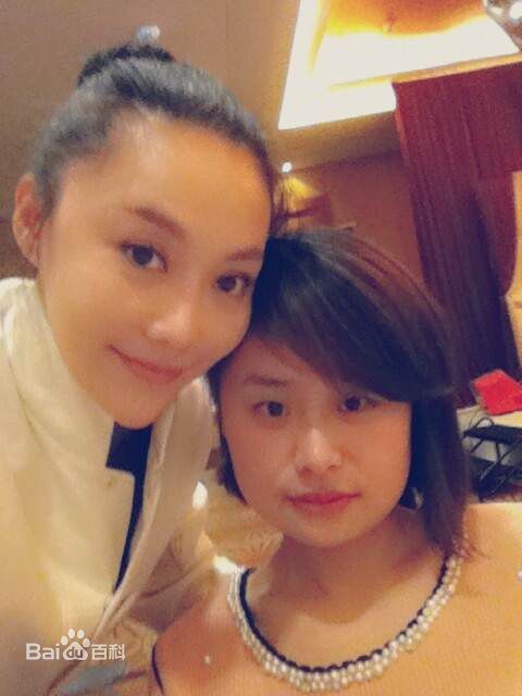 傅冲(Sasa)与亲朋好友照片素颜照相册