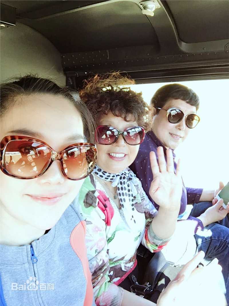 傅冲(Sasa)与亲友合影素颜照相册