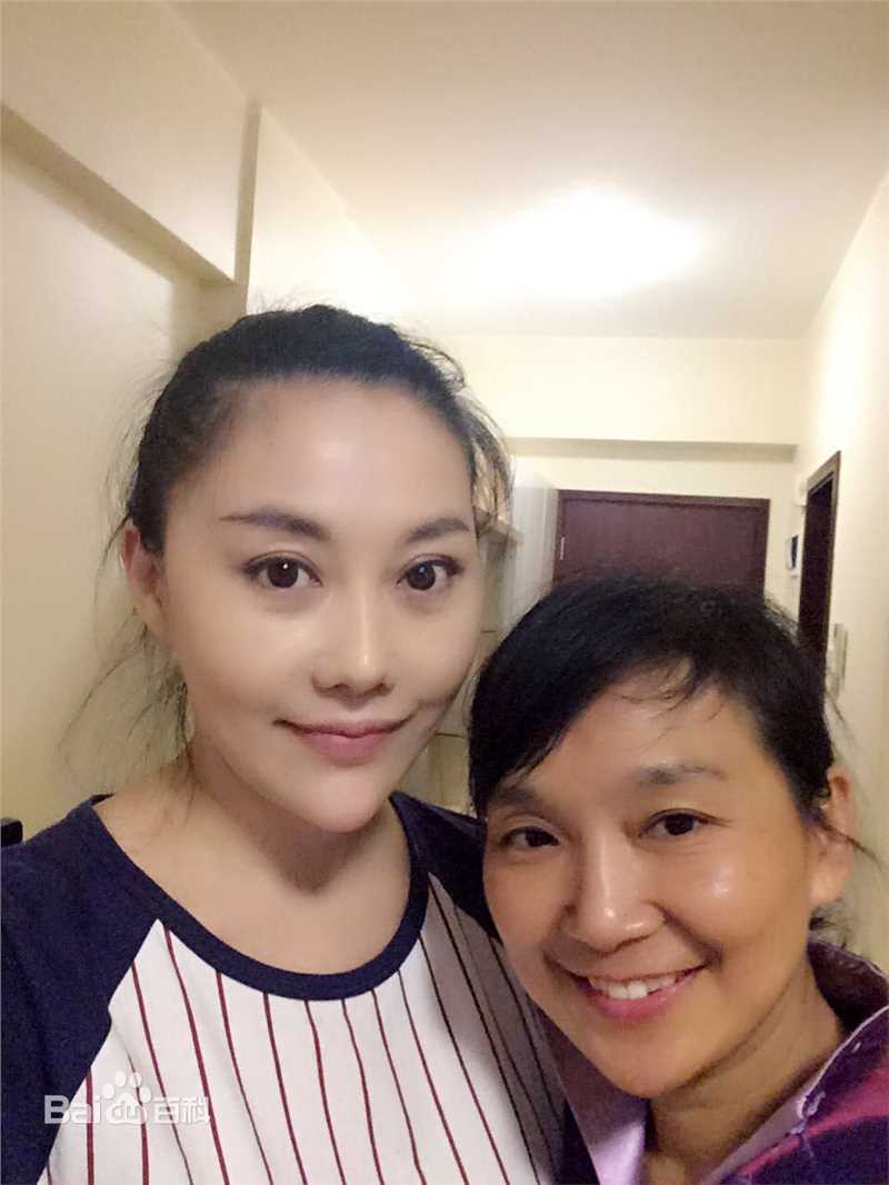 傅冲(Sasa)与亲友合影素颜照相册