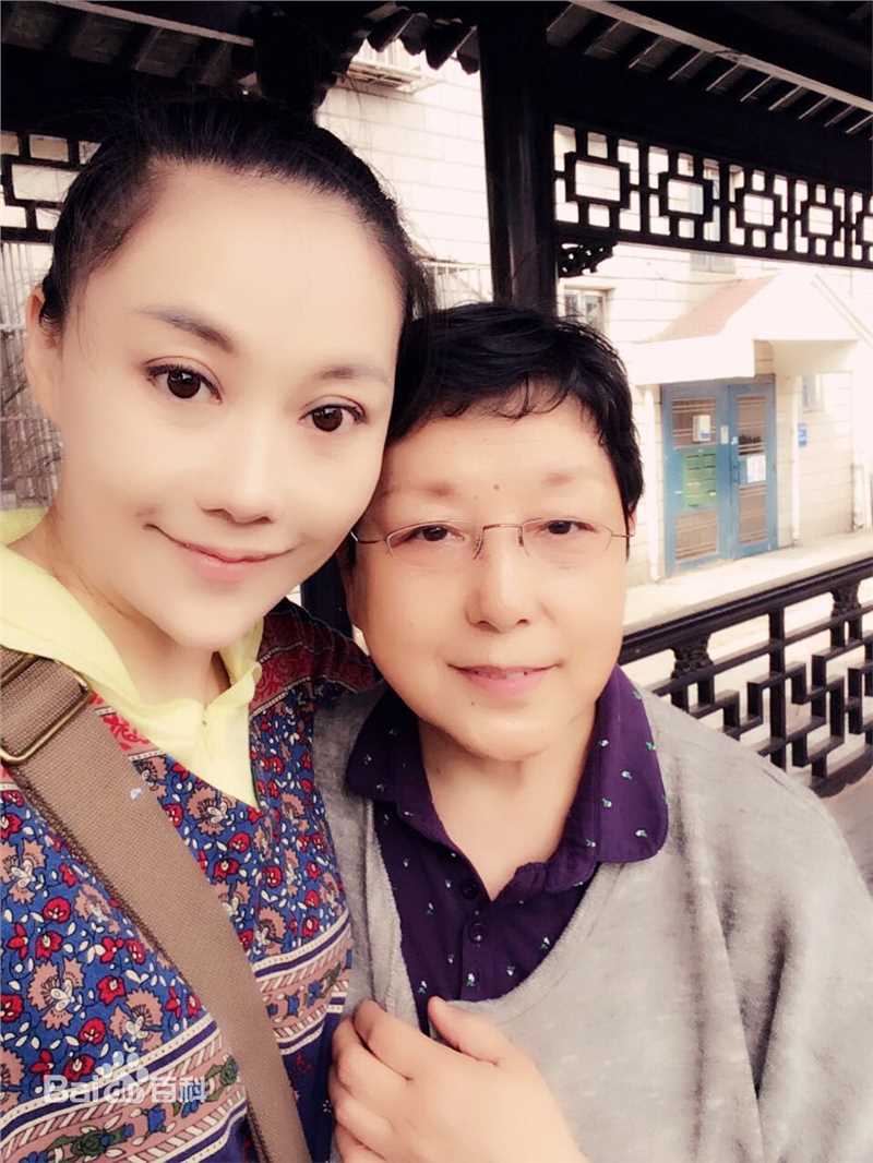 傅冲(Sasa)与亲友合影素颜照相册