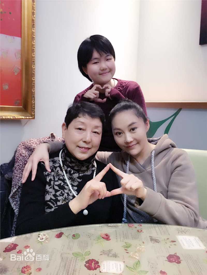 傅冲(Sasa)与亲友合影素颜照相册