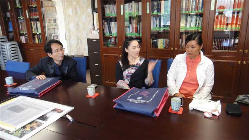 傅冲(Sasa)与亲友合影2前后照片