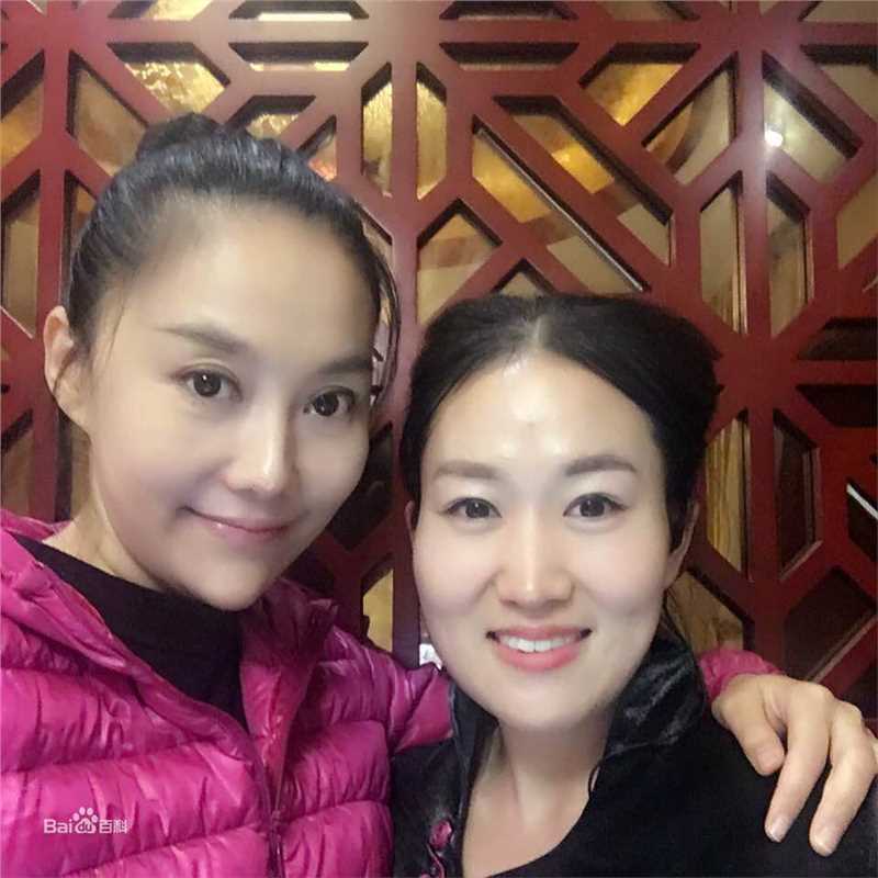 傅冲(Sasa)与亲友合影2前后照片