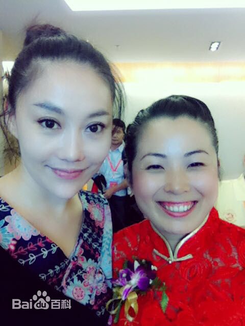 傅冲(Sasa)与亲友合影2前后照片