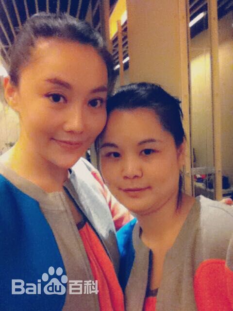 傅冲(Sasa)与亲友合影2前后照片