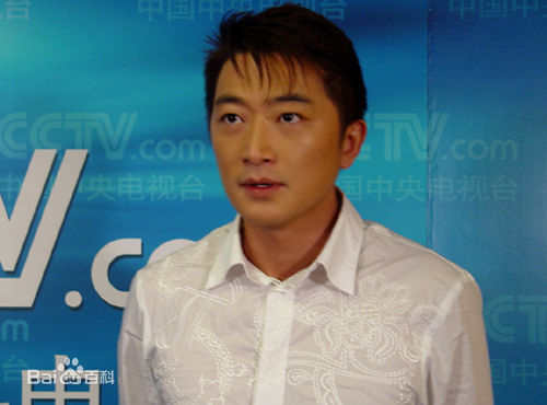 邵峰2007年接受CCTV采访前后照片