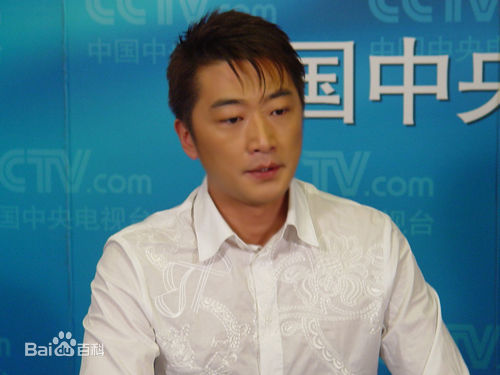 邵峰2007年接受CCTV采访前后照片