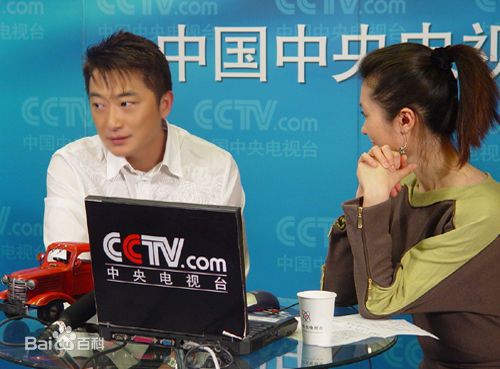 邵峰2007年接受CCTV采访前后照片
