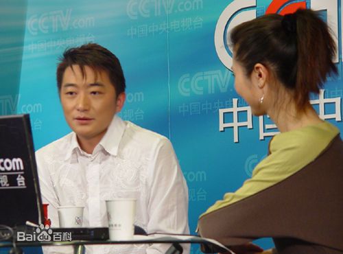 邵峰2007年接受CCTV采访前后照片